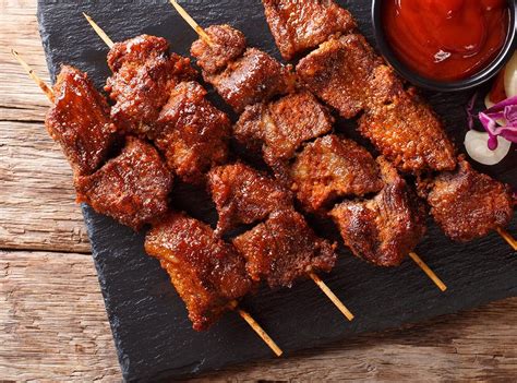  Suya! En Grillade Kött delikatess från Ikeja som kommer att få dina smaklökar att sjunga.