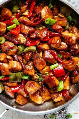  Kung Pao Kyckling med Pepparfrukt: En Sprudlande Smakresa Med Kryddigt Glasyr och Krispiga Texturer!